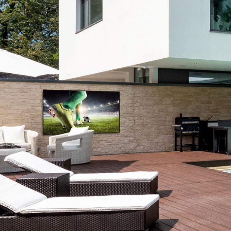 Outdoor tv Wallmount